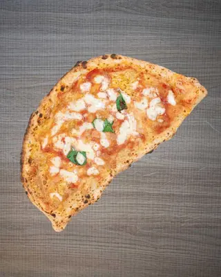 CALZONE FUNGHI