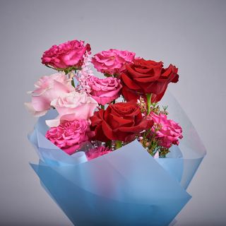 Buchet cu 17 Trandafiri - Sweet Moments Bouquet