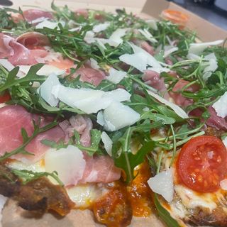 Pizzanesa Pollo Jamon Serrano