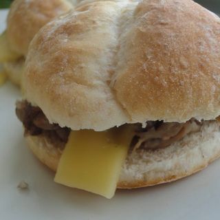 Bocadillo De Ternera