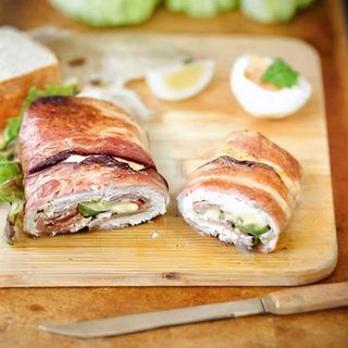 Punjeni batak u lepinji