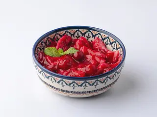 Вареники з вишнею у вишневому соусі, з вишнями (350g)