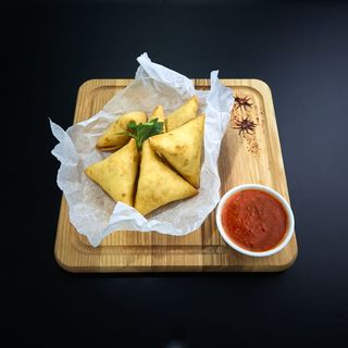 Эмпанада  с курицей (6 шт.)