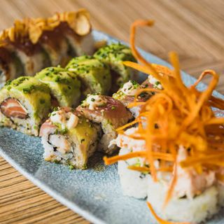 Combinado De Uramakis (16 Pzs.)