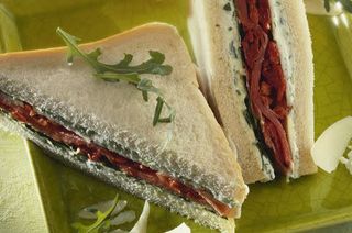 5. Bresaola Punta d'Anca, Philadelphia, insalata