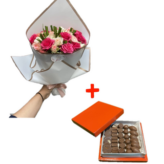 Grand bouquet avec une boîte moyenne bonbon chocolat belge 