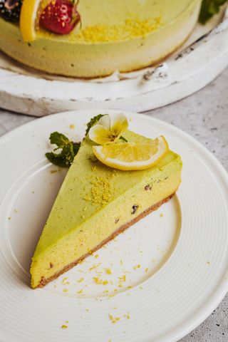 Felie tort lămâie si mentă