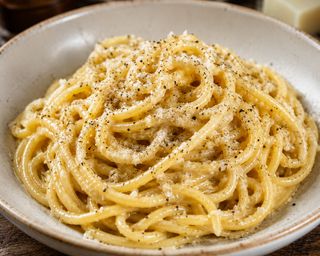 Tonnarelli cacio e pepe