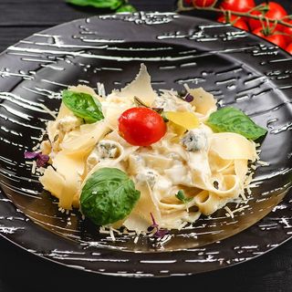 Паста "4 сира" 