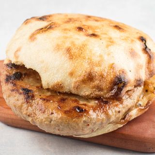 Pljeskavica 500 grama. 