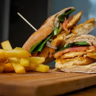Sándwich de milanesa de pollo