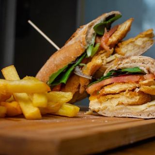 Sándwich de milanesa de pollo