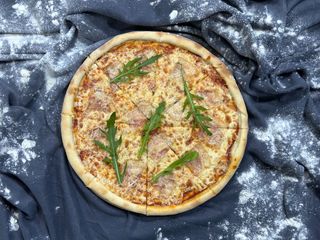 პიცა კარბონარა (35 სმ)