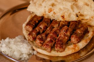 5 ćevapa i male sudžukice