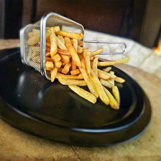 Пържени картофки (200г)