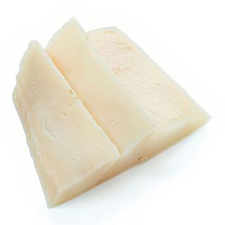 45. Sashimi de pez mantequilla con trufa