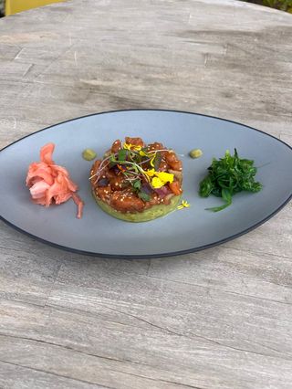 tartar de salmón