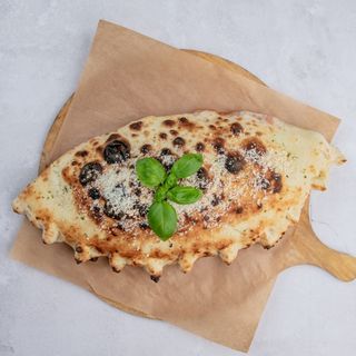 Pizza Calzone