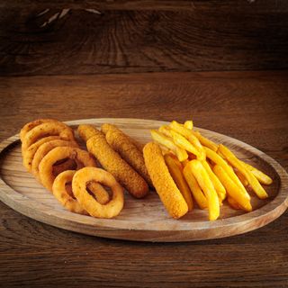 Mix pohovani luk i pomfrit 200 g