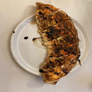 Pizza calzone napoletano