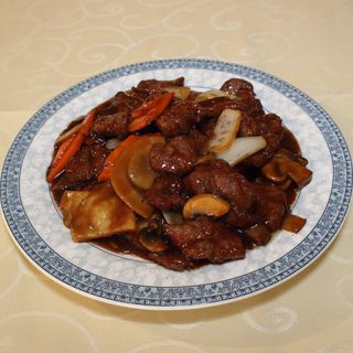 55. Ternera con Salsa de Ostra