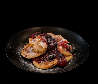 Clatite americane cu unt de arahide si fructe de padure 270g