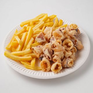 Lignje frigane i prilog