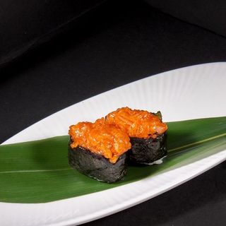 Gunkan alghe e salmone