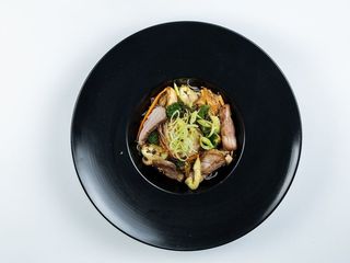 Харусаме з свининою в тонкацу 300г (300g)