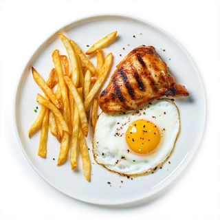 Pechuga De Pollo, Huevo Y Patatas