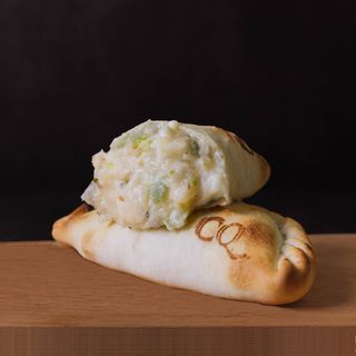 Empanada de Cebolla y Queso