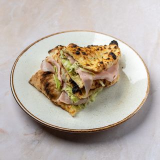 Sendvič sa mortadelom