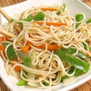 Tallarines Fritos Con Verduras