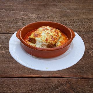 Beef Lasagna/Lasaña de ternera