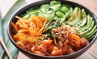 Poke Bowl de Atún Y Salmón