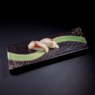 Nigiri Lubina (2 Pzs.)