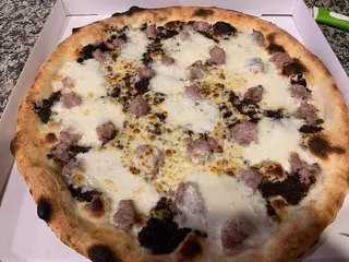 Bianca con Salame