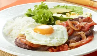 CLASICO CON SABOR+PATATAS+BEBIDA