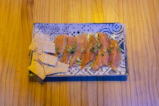 Ración De Sashimi De Salmó Marinat