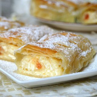 Strudel cu branza dulce