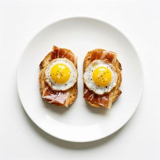 Huevo De Codorniz Con Jamón