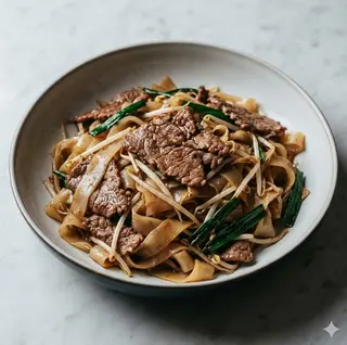 Tagliatelle di riso con manzo