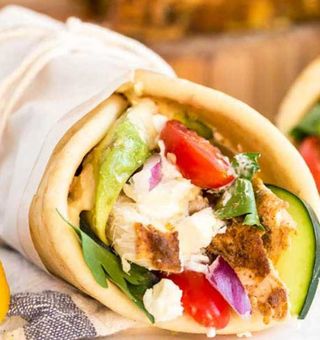 Shawarma especial pollo enrollado