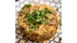 Жареный Рис с Овощами в Соусе Унаги (180г)