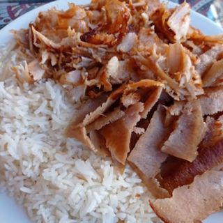 Plato Combinado De Kebab Con Arroz