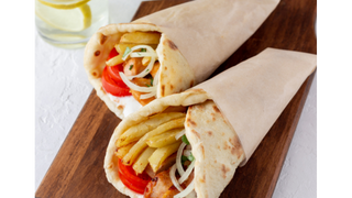 Rollo Kebab Amerykański z frytkami w środku - Super Mega