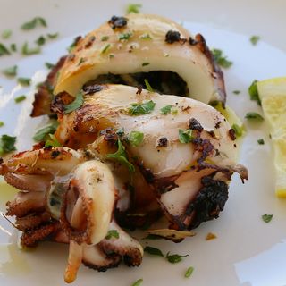 Seiche Et Calamar Grillés