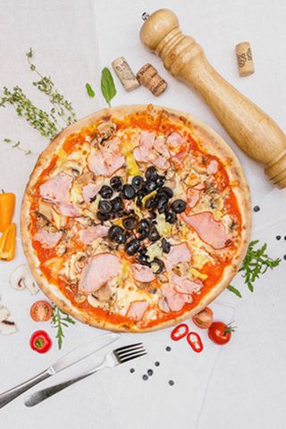 Піца Капрічоза  (570г)