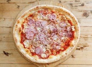 Pizza Tono E Cipolla