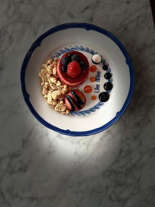 Cheesecake ai burro d'arachidi e caramello